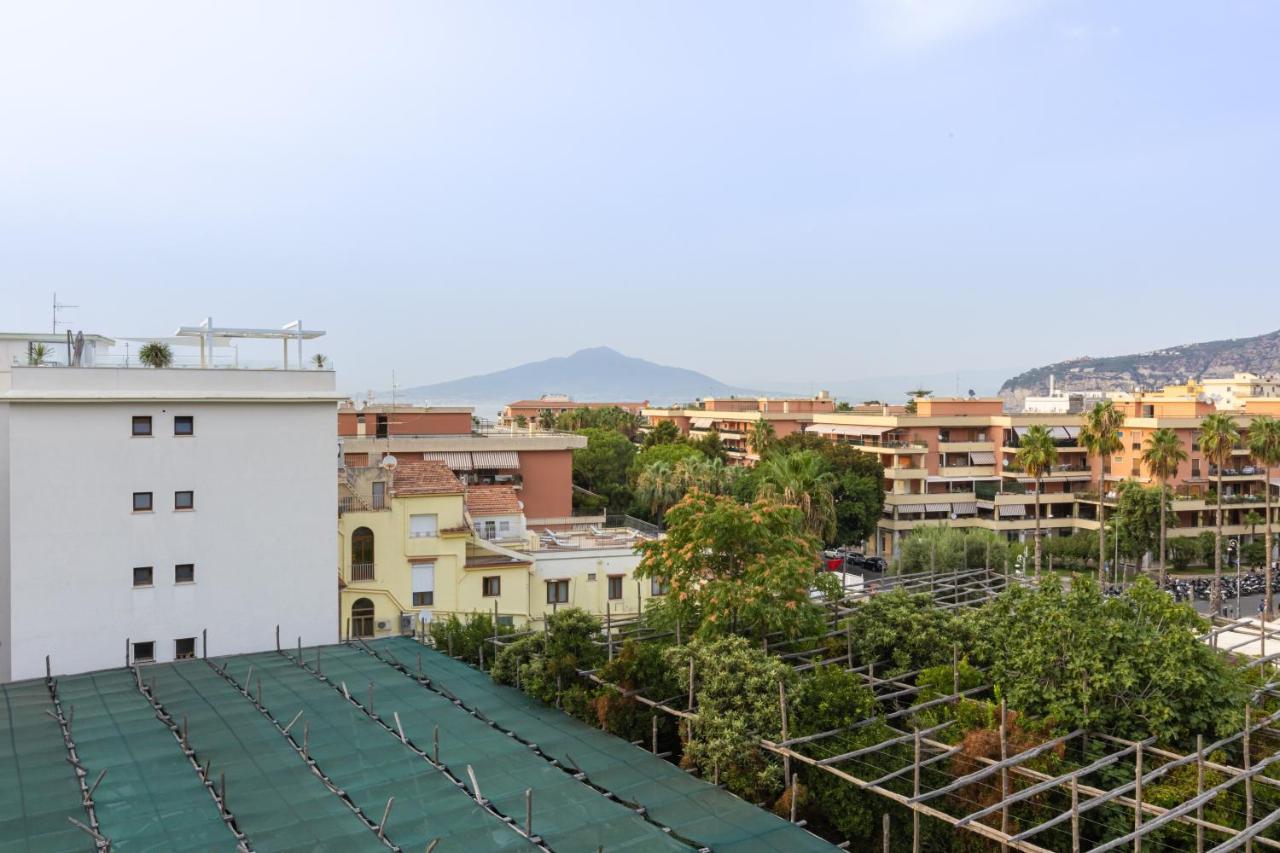 Sorrentovibes - Family Home With Terrace & Amazing View In Sorrento Center Zewnętrze zdjęcie